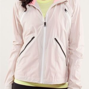 Women’s LuLulemon Run Rise and Shine  Dune bleached coral Size 6